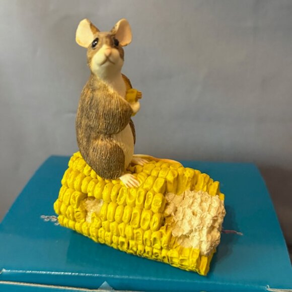 Vintage Mouse Figurine After The Party Mice Munro Anthropomorphic Corn Cob Gift - Picture 2 of 4